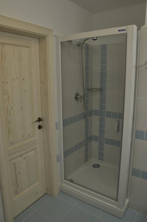 Grand Apartments Špindlerŭv Mlýn Szoba fotó